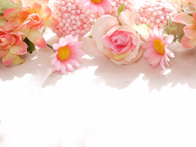 好きなお花があるインテリア！造花のおしゃれな飾り方